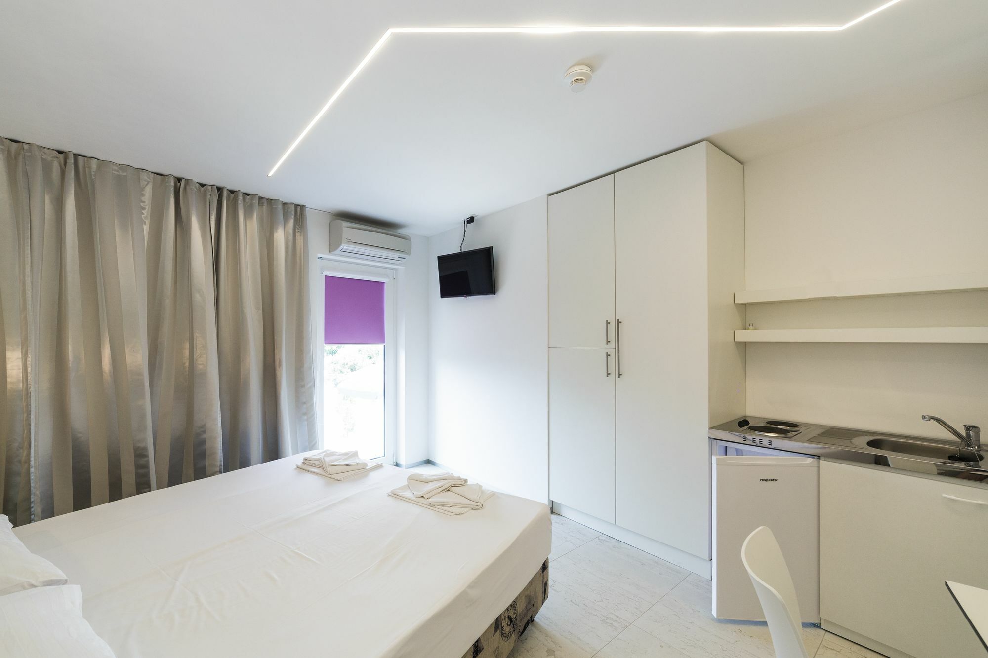 Hotel Pansion Sretno Pasko Sunce Novalja Exterior foto